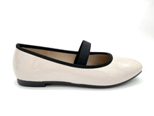 Load image into Gallery viewer, Ladies Mary Jane Flat Shoe (35920L)