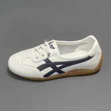Load image into Gallery viewer, Ladies Leather Sneakers Casual and Comfy (E156267ST)