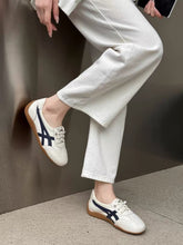 Load image into Gallery viewer, Ladies Leather Sneakers Casual and Comfy (E156267ST)