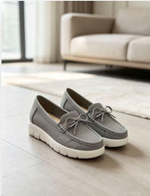 Load image into Gallery viewer, Ladies Slip-On Loafer Flats With Ribbon (36096L)