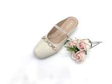 Load image into Gallery viewer, Ladies Slip-On Flat Shoe (35914L)