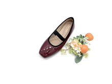 Load image into Gallery viewer, Ladies Mary Jane Flat Shoe (35920L)