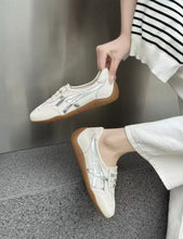 Load image into Gallery viewer, Ladies Leather Sneakers Casual and Comfy (E156267ST)