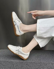 Load image into Gallery viewer, Ladies Leather Sneakers Casual and Comfy (E156267ST)