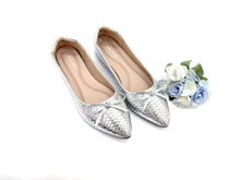 Load image into Gallery viewer, Women's Flat Shoes with Bow Detail (36008L)