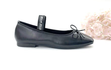 Load image into Gallery viewer, Ladies Flat Covered Toe Shoe Ribbon Design (35853L)
