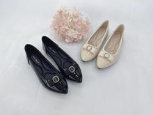 Load image into Gallery viewer, Ladies Flats Shoes Covered Toe Ribbon Design Slip-On (35536L)