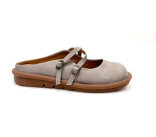 Load image into Gallery viewer, Ladies Slip-On Half-Covered Shoe (36025L)