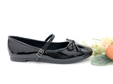 Load image into Gallery viewer, Ladies Mary Jane Flat Shoes (35999L)