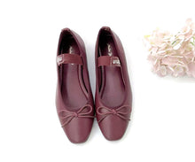Load image into Gallery viewer, Ladies Flat Covered Toe Shoe Ribbon Design (35853L)