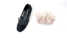 Load image into Gallery viewer, Ladies Flat Shoe Covered Toe (35850L)