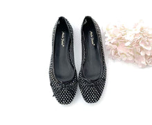 Load image into Gallery viewer, Ladies Flat Covered Toe Shoe Ribbon Design (35852L)