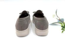 Load image into Gallery viewer, Ladies Slip-On Loafer Flats With Ribbon (36096L)