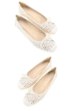 Load image into Gallery viewer, Moda Paolo Women Flats in 2 Colours (34642T)