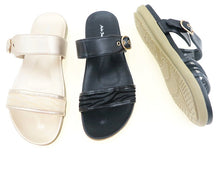 Load image into Gallery viewer, Moda Paolo Women Slides in 2 Colours (34676T)